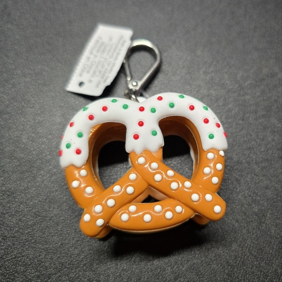 Bath & Body Works White-dipped PretzelPocketBac Holder - Picture 4 of 10